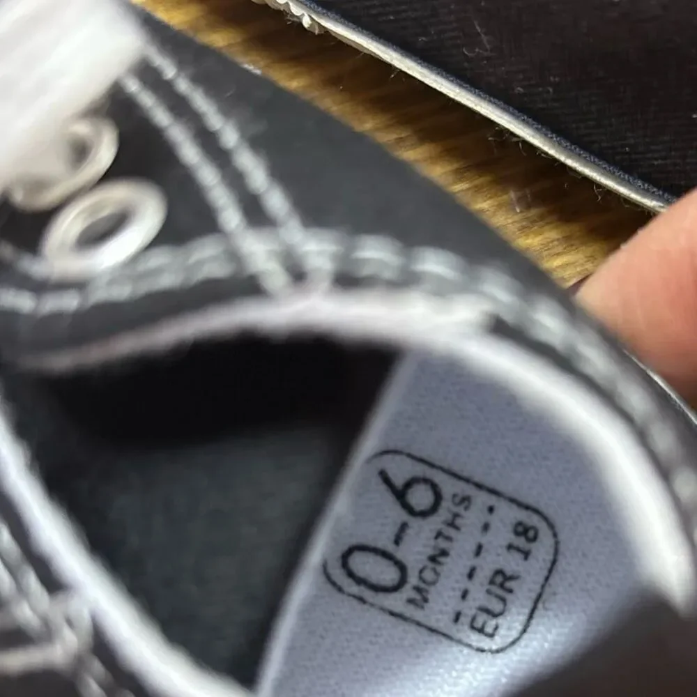Black Crib Sneakers Size 0-6‎ Months